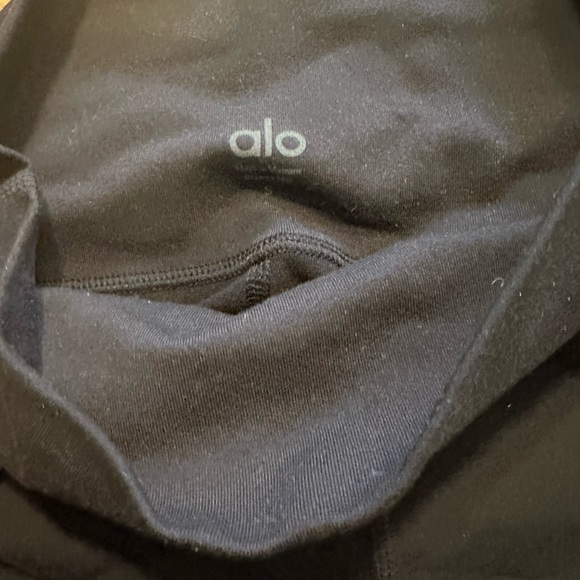 Alo Yoga High Waist Biker Short - NWT, Size Small - Picture 7 of 7